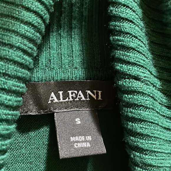 Alfani green batwing sweater (sz s) - Picture 3 of 8